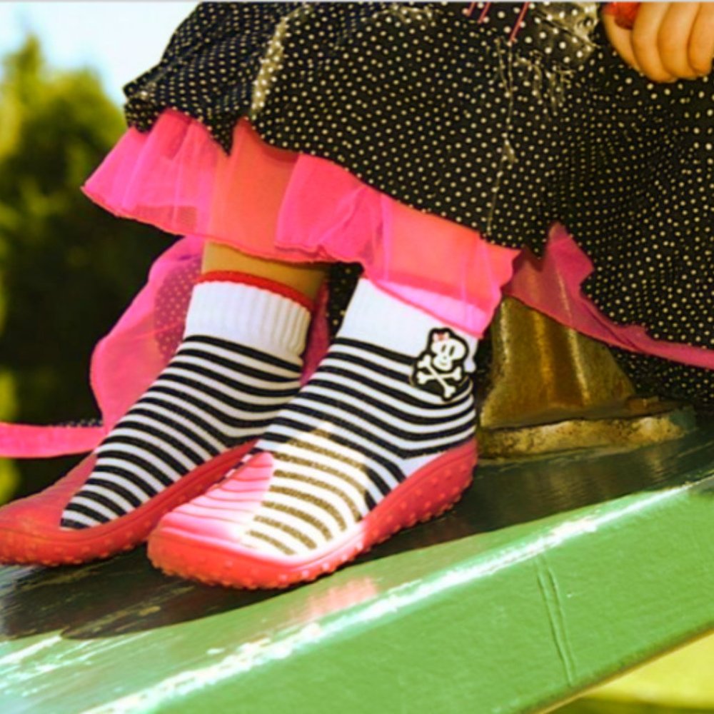 Toddler Sock Shoes - Hot Pink Rebel skulls